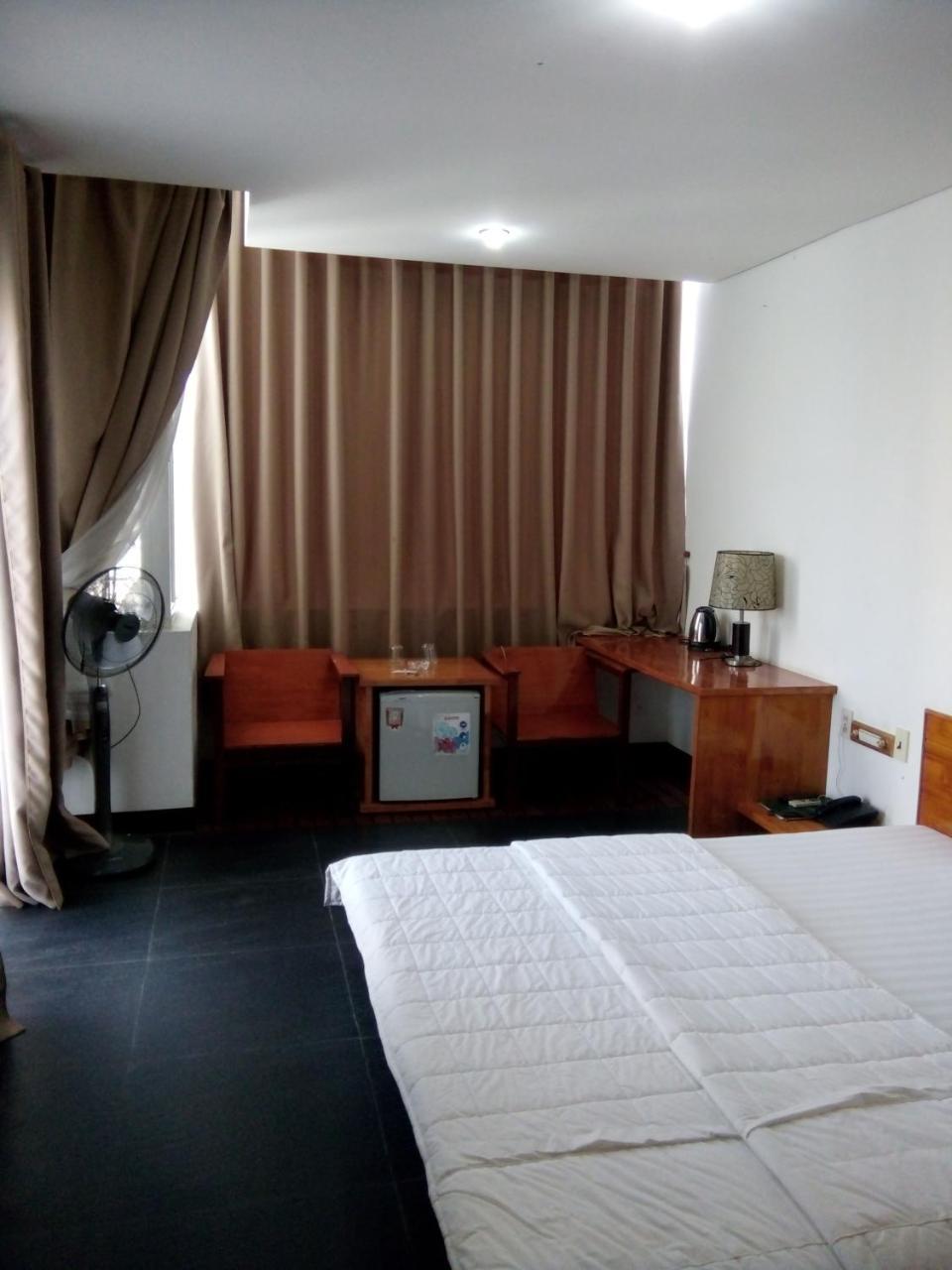 Hotel Khach San Thuong Mai Yen Thinh Exterior foto